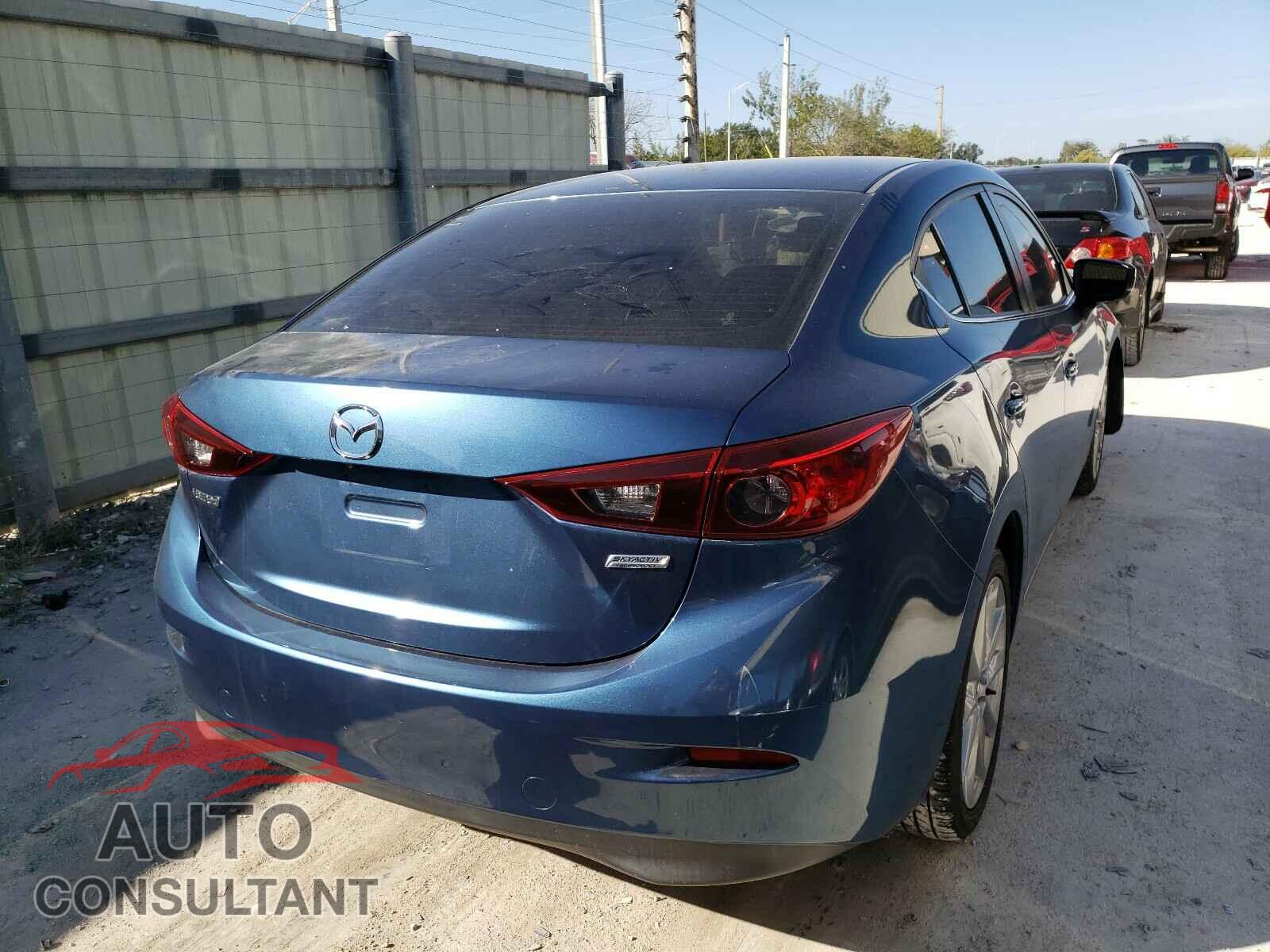 MAZDA 3 2017 - 3N1CN7AP8JL886174