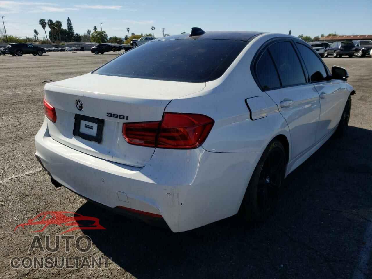BMW 3 SERIES 2016 - WBA8E9G55GNU28599