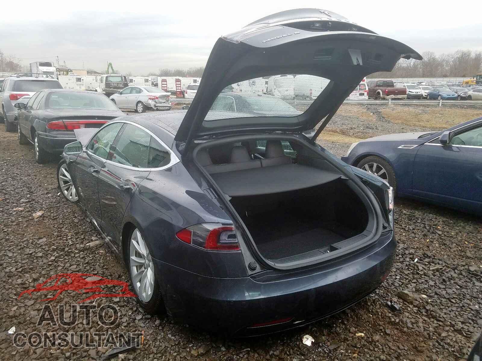 TESLA MODEL S 2017 - 5YJSA1E2XHF212603