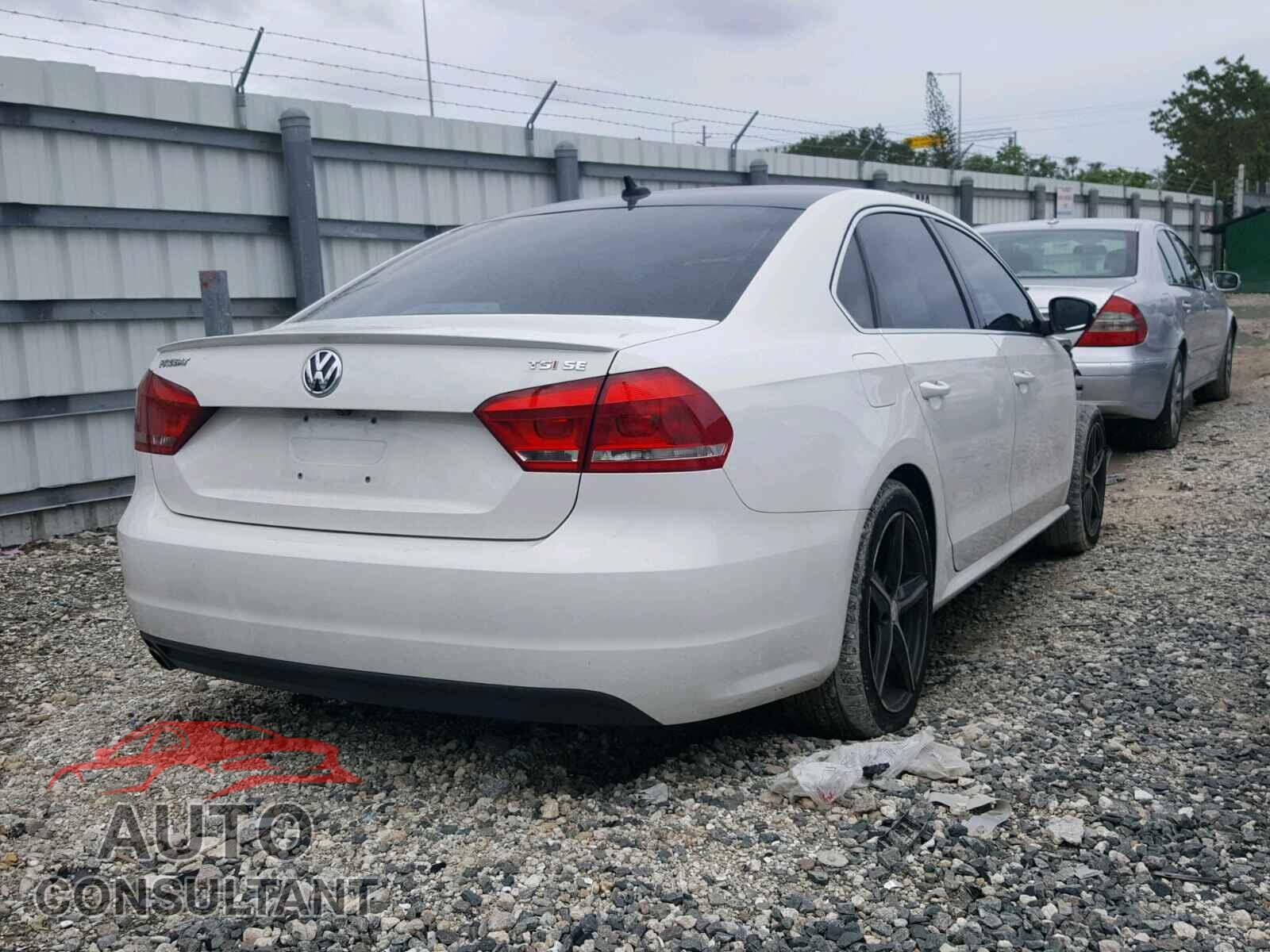 VOLKSWAGEN PASSAT 2015 - 1VWBS7A39FC054843