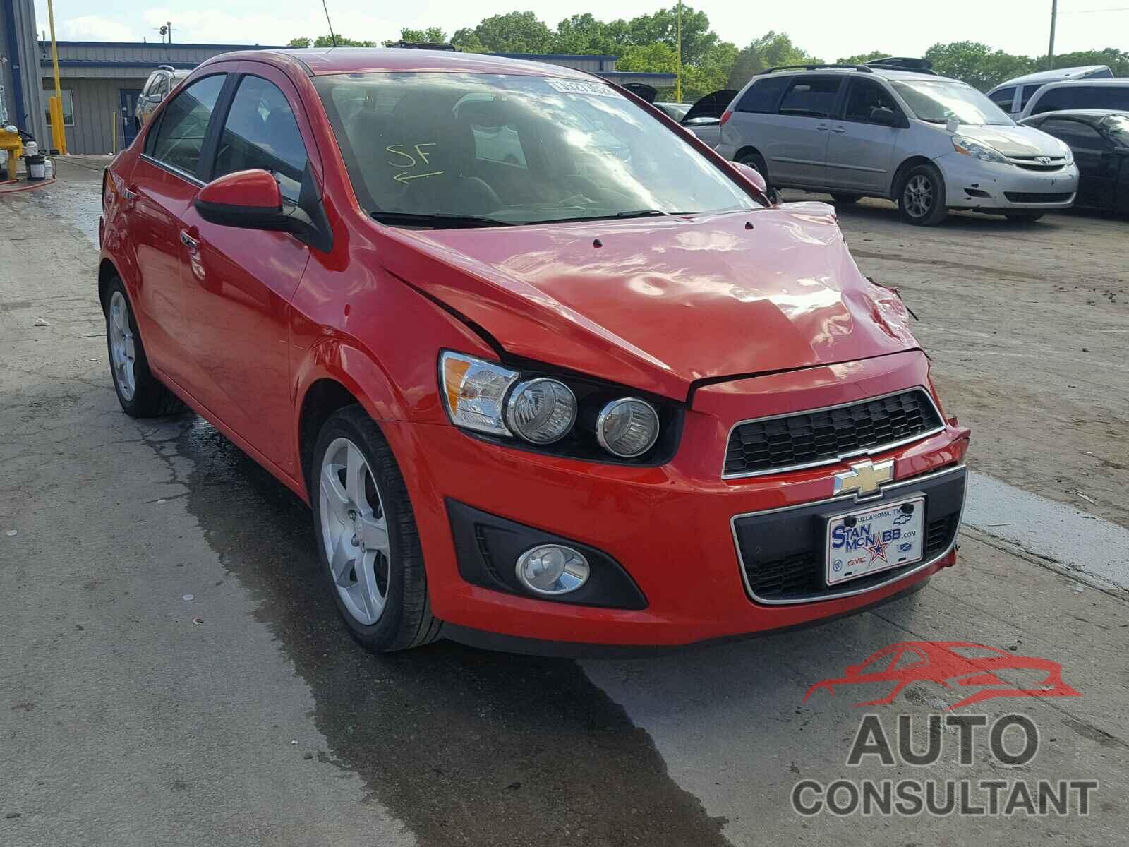 CHEVROLET SONIC 2015 - 1G1JE5SB5F4204790