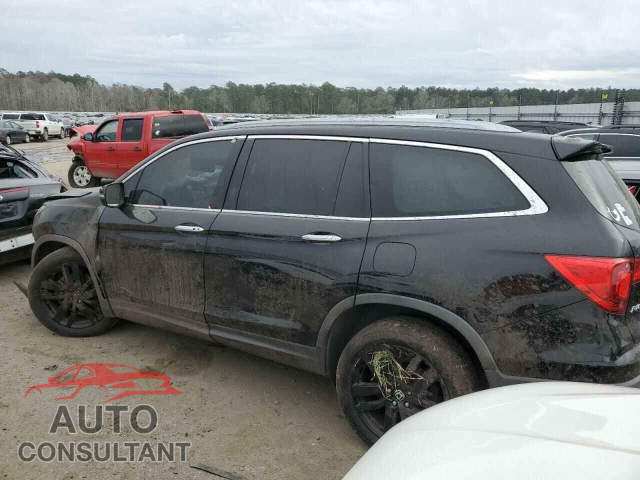 HONDA PILOT 2016 - 5FNYF6H00GB089332