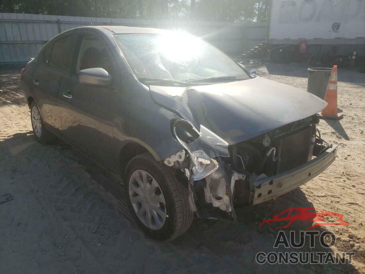 NISSAN VERSA 2017 - 3N1CN7AP4HL864702