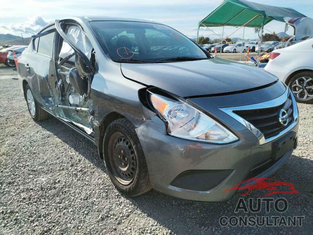 NISSAN VERSA 2018 - 3N1CN7AP6JL827284
