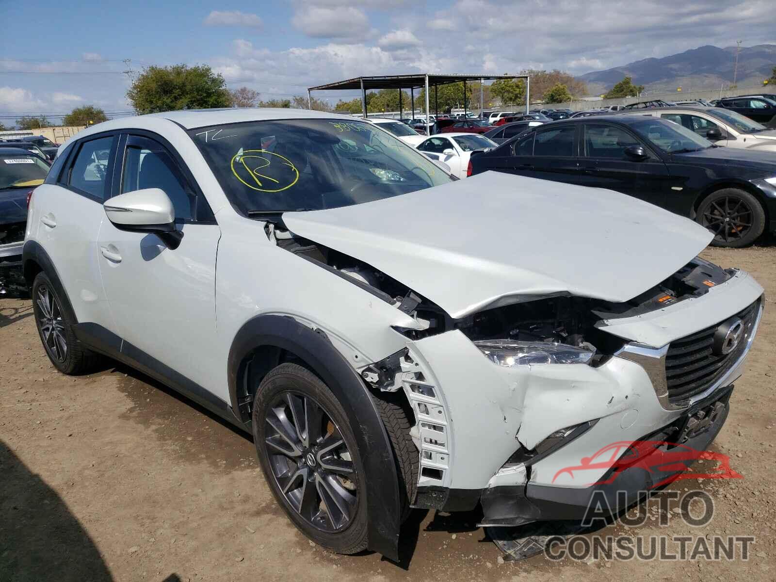 MAZDA CX-3 2018 - JM1DKFC71J0319240