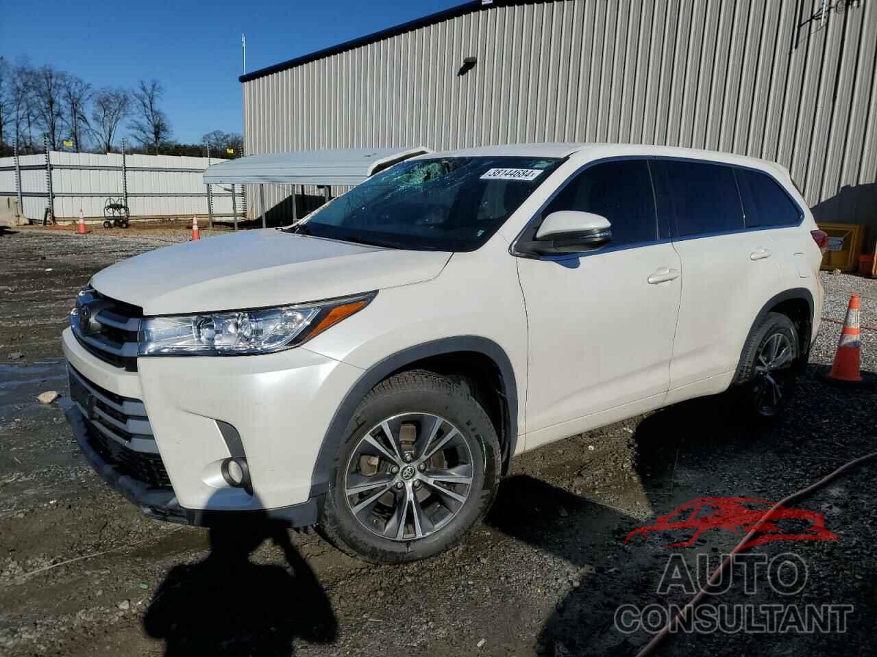 TOYOTA HIGHLANDER 2018 - 5TDBZRFH3JS899872