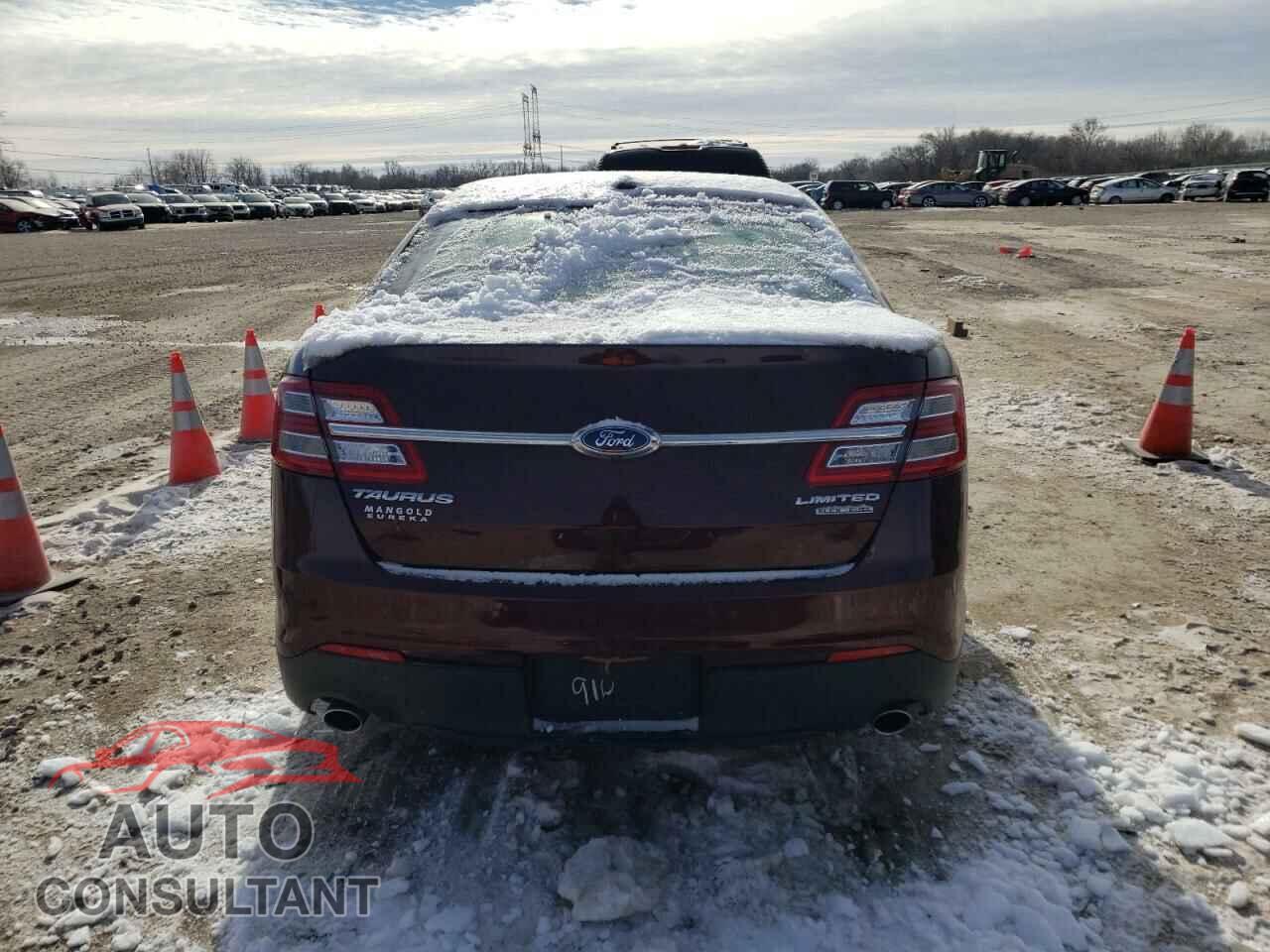 FORD TAURUS 2018 - 1FAHP2F88JG112910
