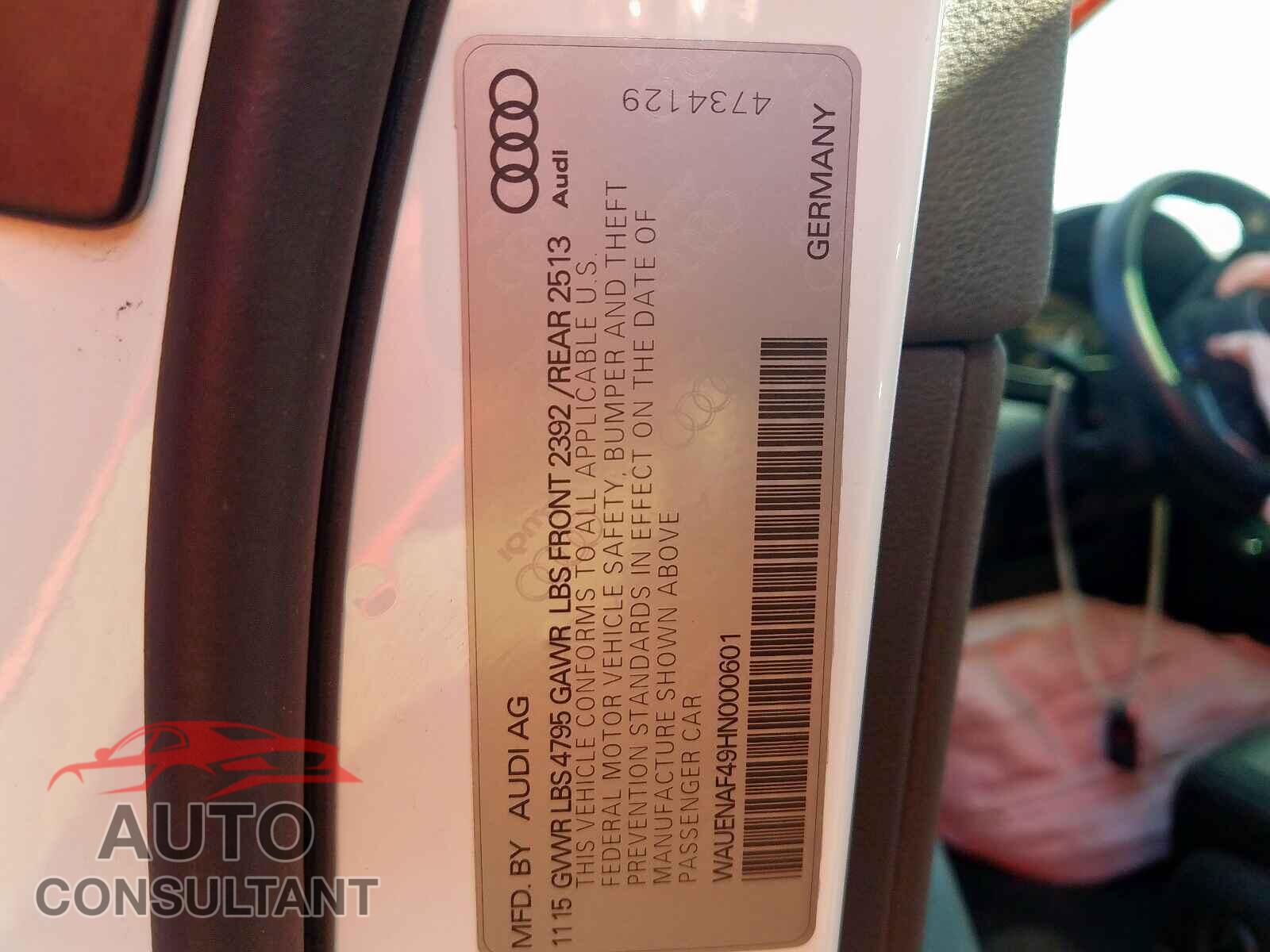 AUDI A4 2017 - 2HGFC4B83KH300661