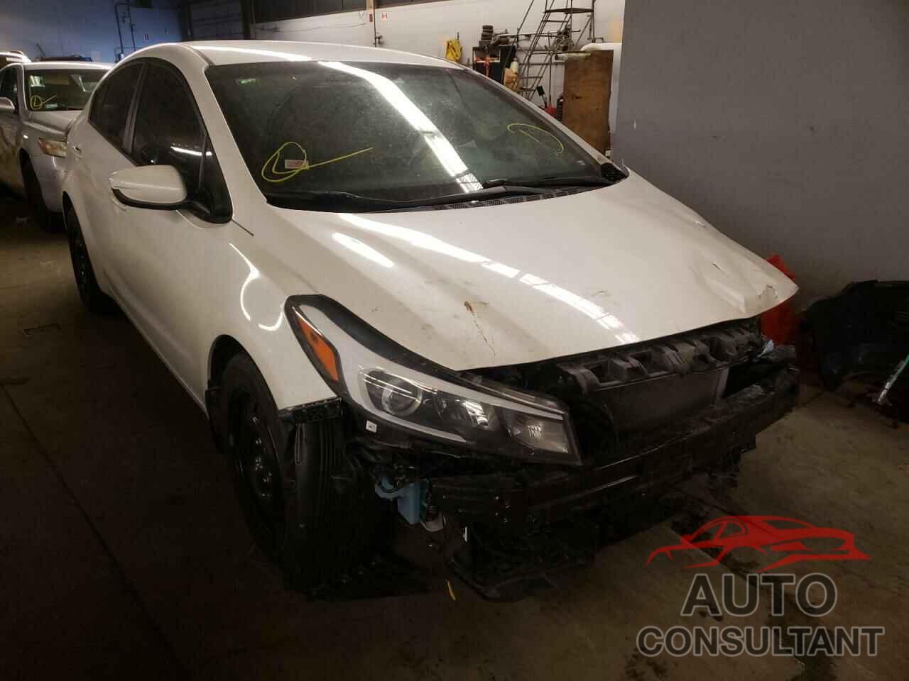 KIA FORTE 2018 - 3KPFL4A74JE220495