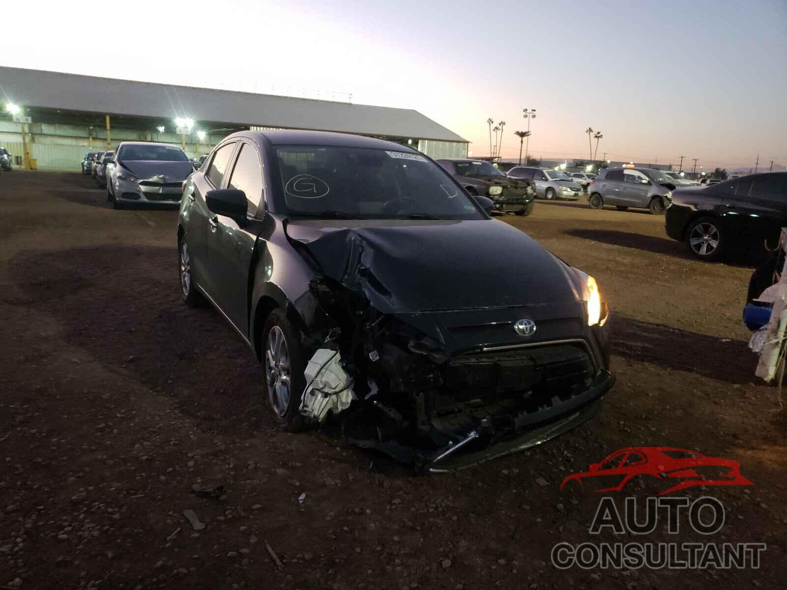 TOYOTA YARIS 2018 - 3MYDLBYV4JY302453