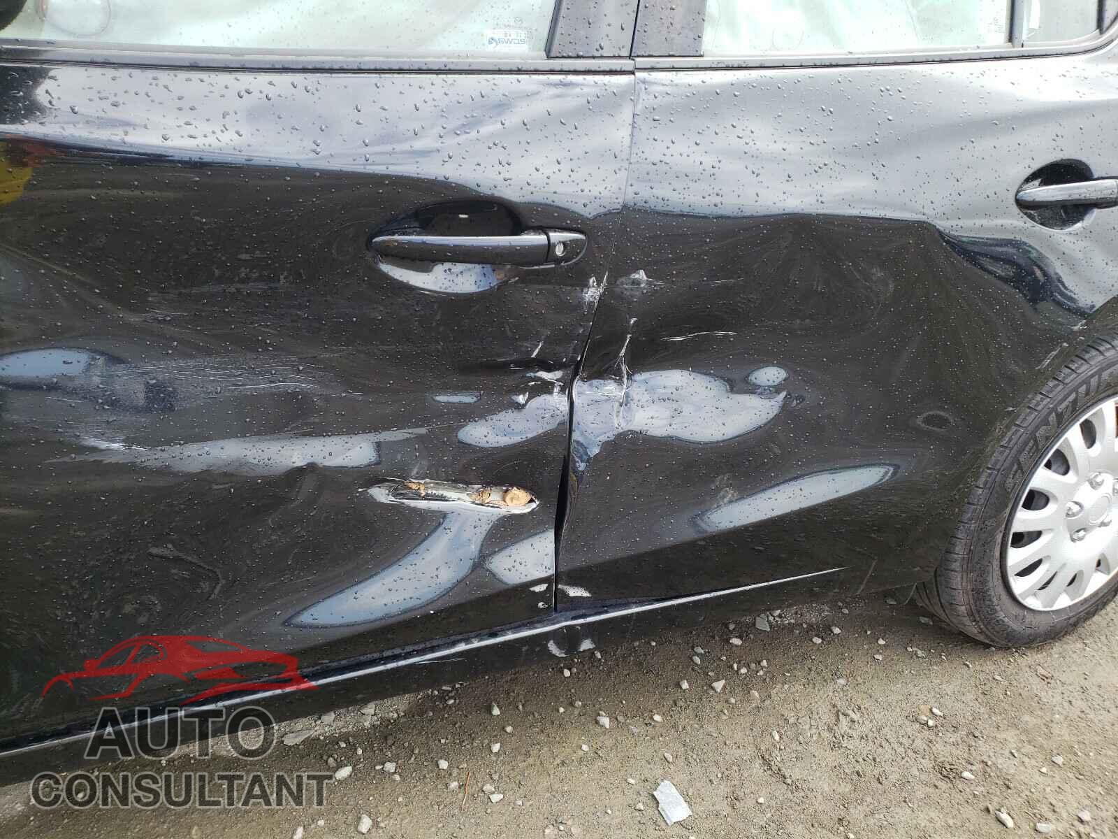 MAZDA 3 2017 - 3MZBN1U74HM103659