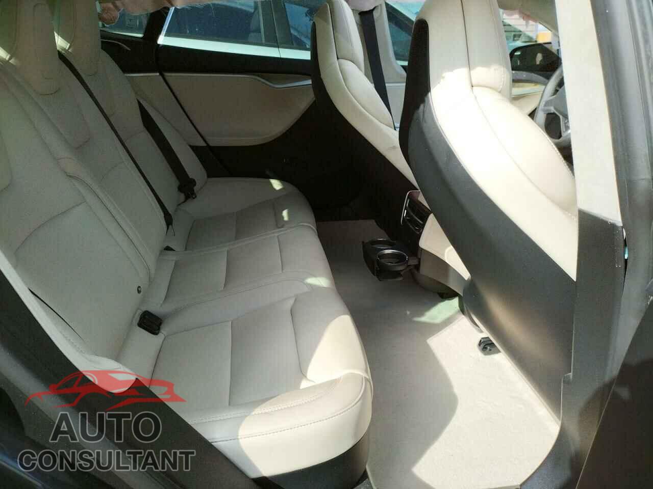 TESLA MODEL S 2017 - 5YJSA1E2XHF232558