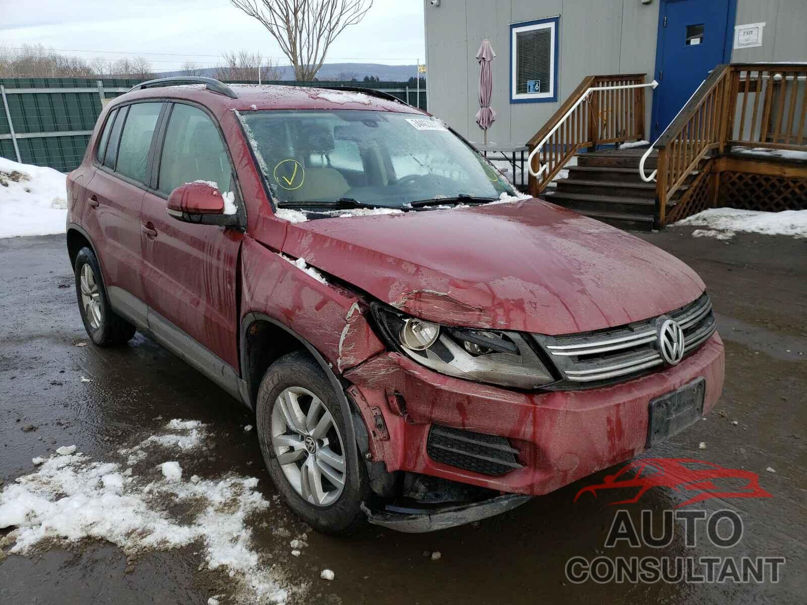 VOLKSWAGEN TIGUAN 2016 - WVGBV7AX7GW056180
