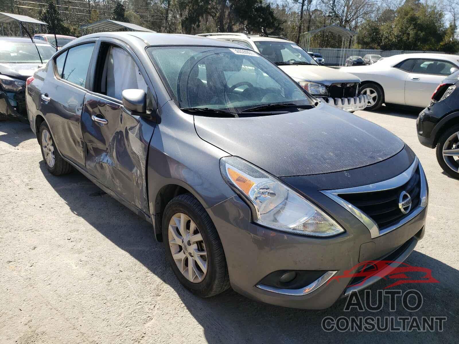 NISSAN VERSA 2018 - 3N1CN7AP9JL841325