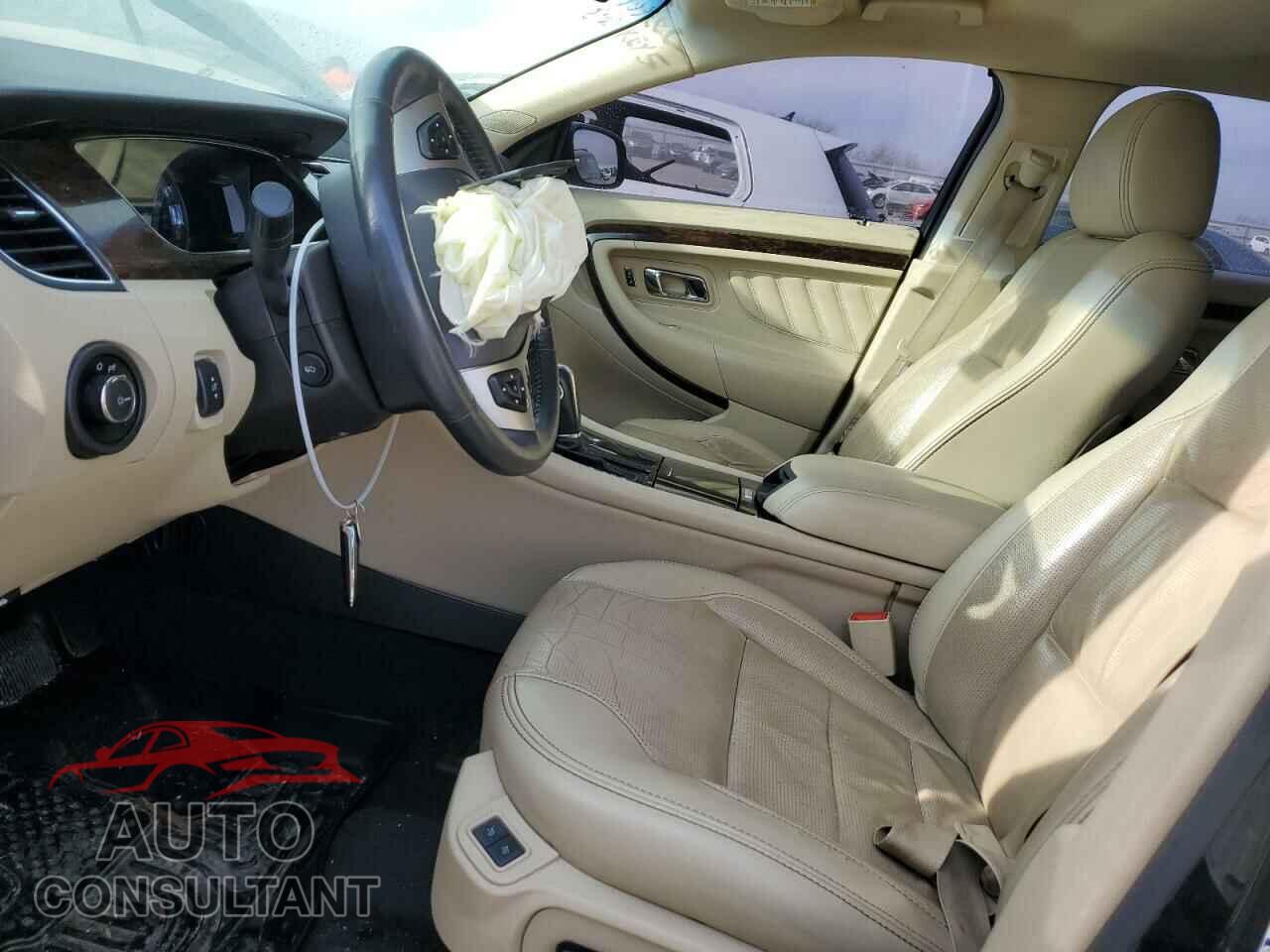 FORD TAURUS 2019 - 1FAHP2F83KG111424