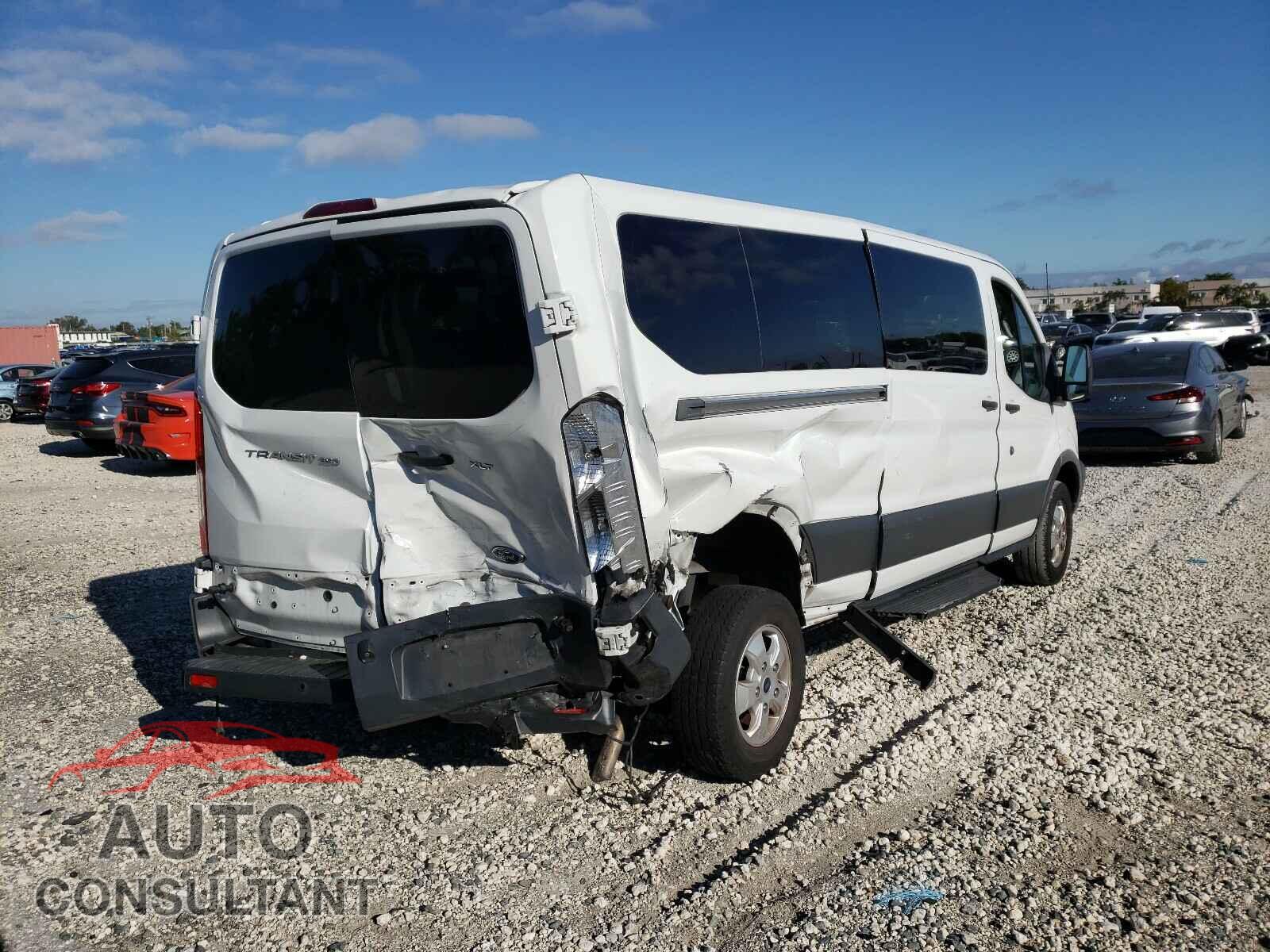 FORD TRANSIT CO 2017 - 1FBZX2YM0HKA47104