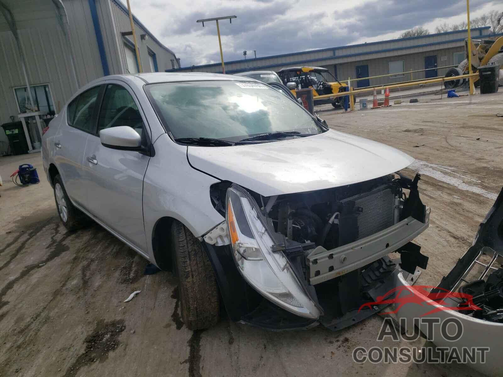 NISSAN VERSA 2019 - 3N1CN7AP1KL826688