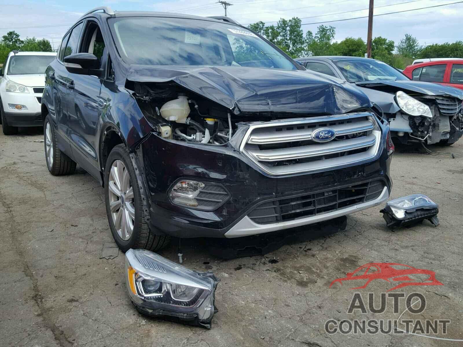 FORD ESCAPE 2017 - 1FMCU0JD3HUD75240