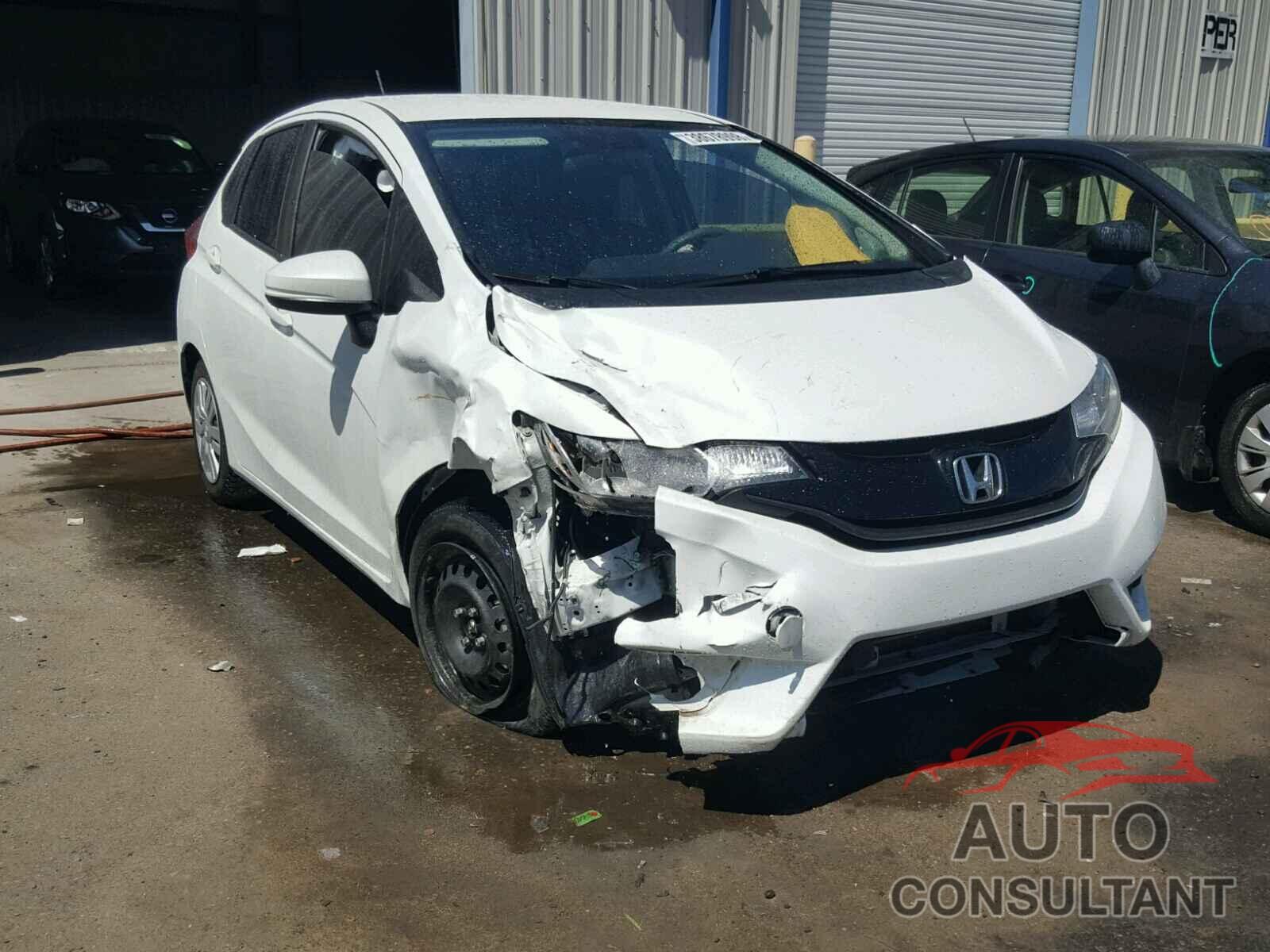 HONDA FIT 2015 - 3HGGK5G58FM722461