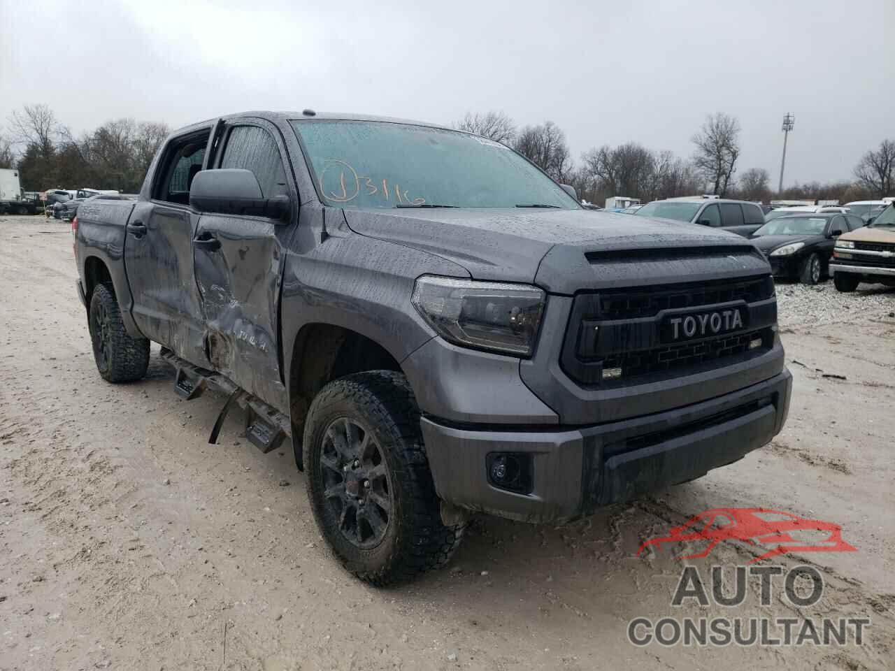 TOYOTA TUNDRA 2016 - 5TFDW5F13GX551151