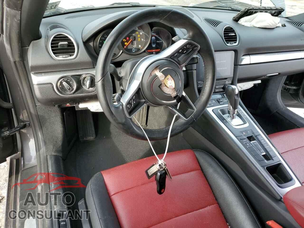 PORSCHE BOXSTER 2021 - WP0CA2A81MS210305