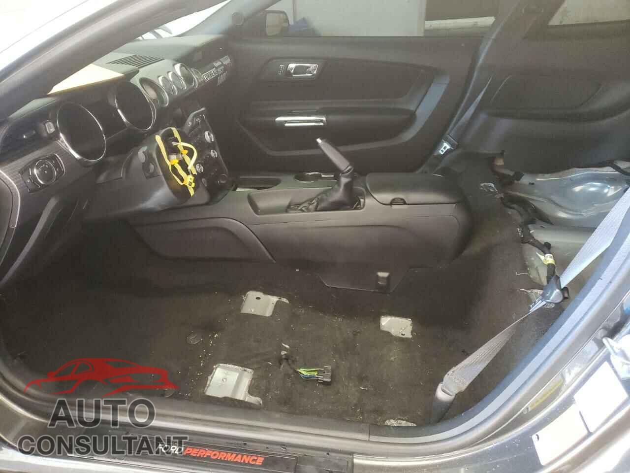 FORD MUSTANG 2017 - 1FA6P8CF6H5335109