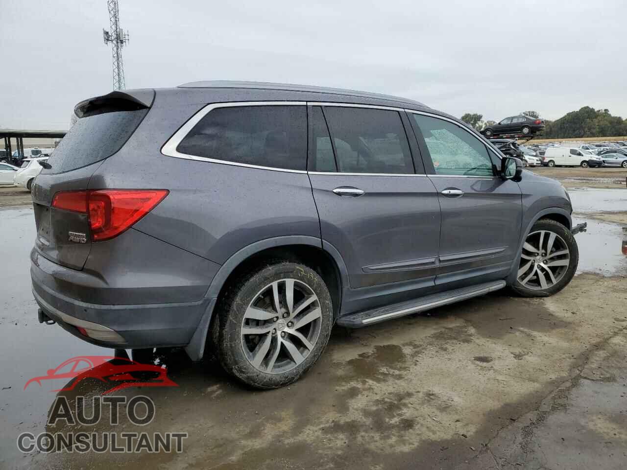 HONDA PILOT 2017 - 5FNYF6H96HB034819
