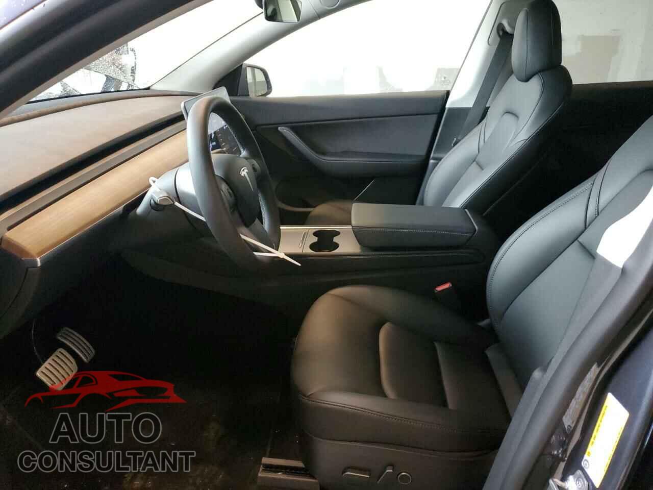 TESLA MODEL Y 2022 - 7SAYGDEF6NF378189