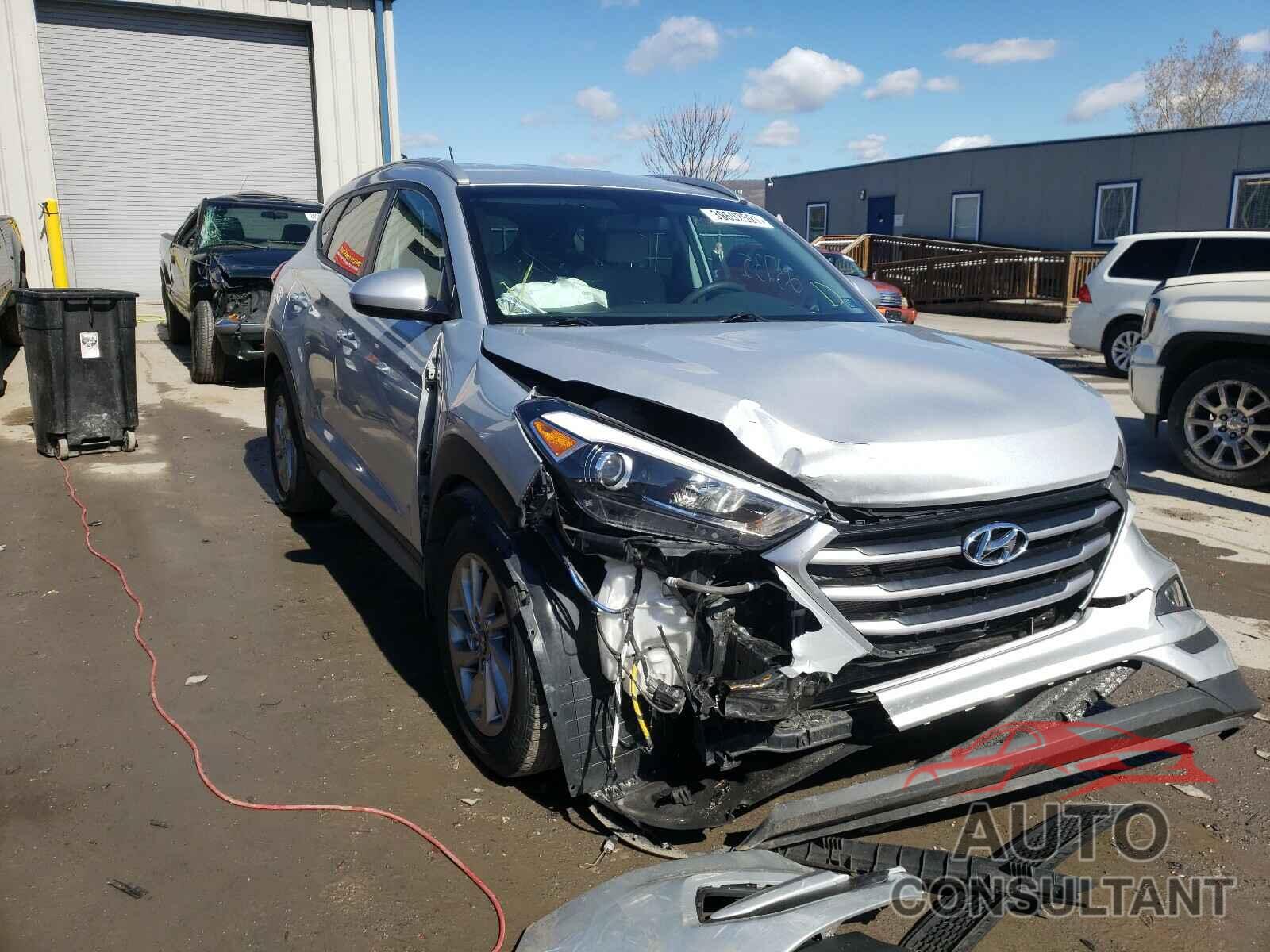 HYUNDAI TUCSON 2017 - KM8J3CA48HU546611