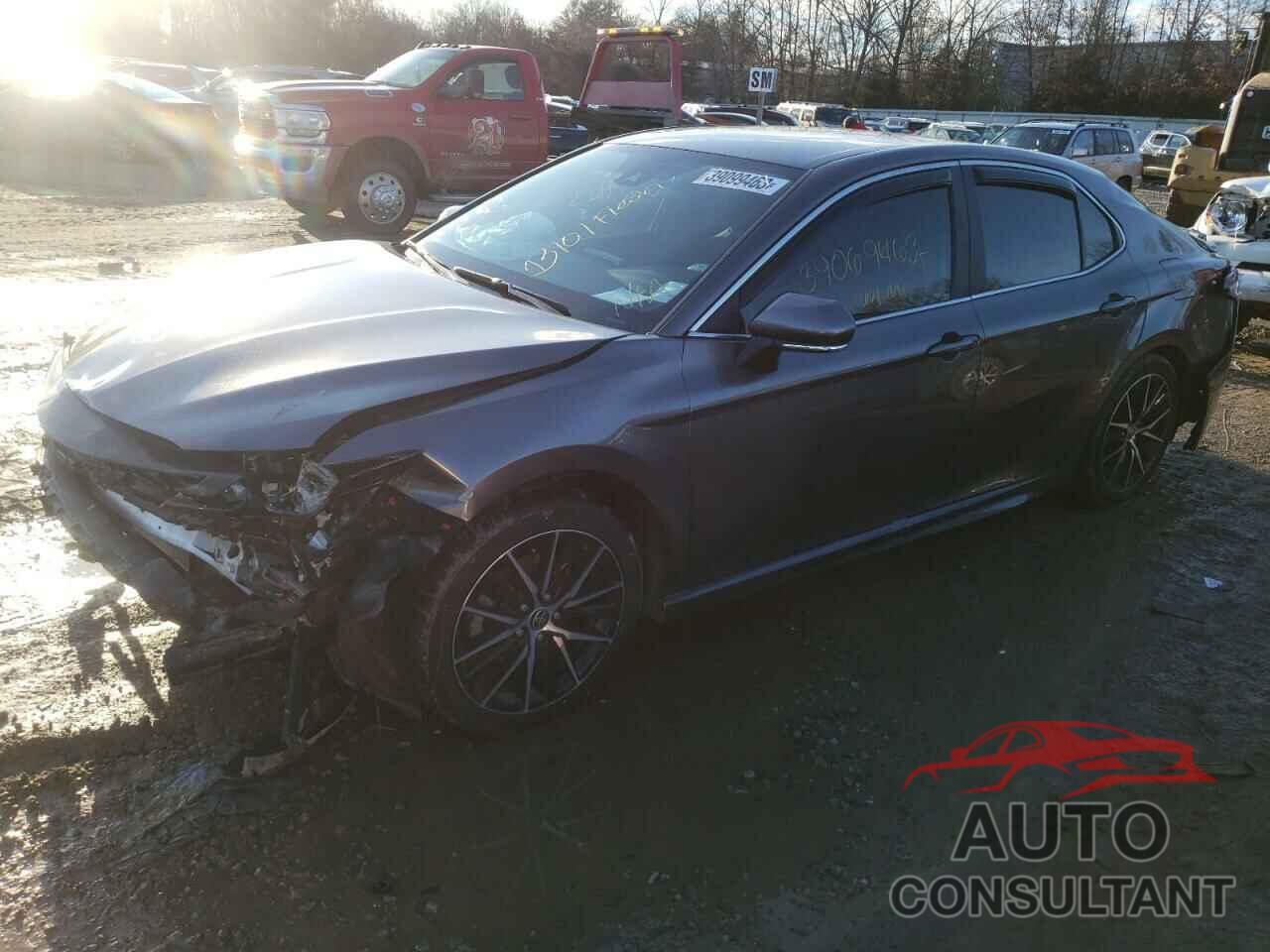 TOYOTA CAMRY 2021 - 4T1G11BK5MU030380