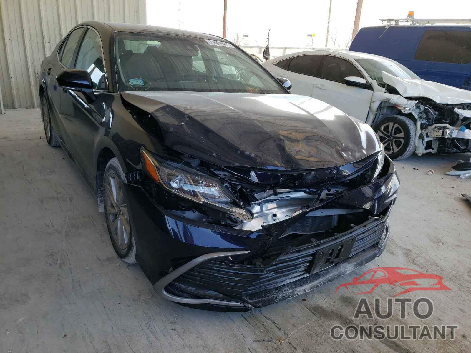 TOYOTA CAMRY 2021 - 4T1R11AK2MU411145