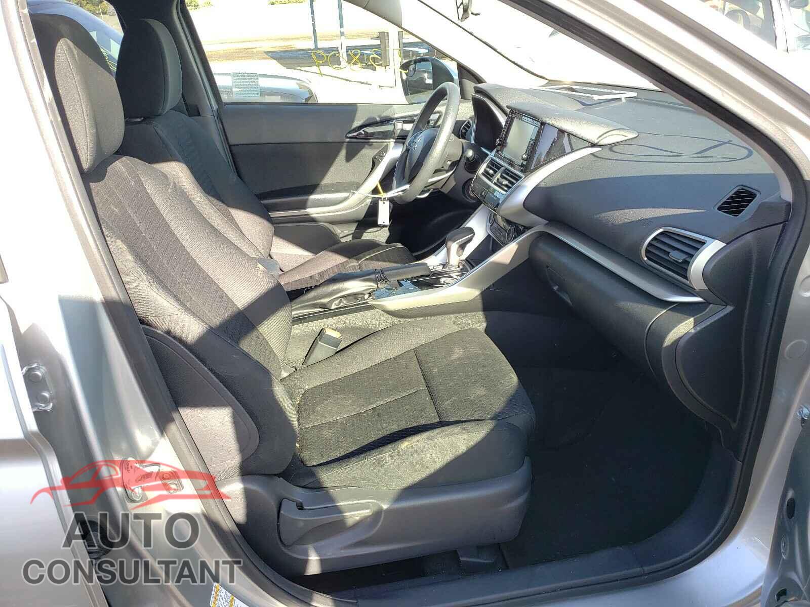 MITSUBISHI ECLIPSE 2018 - JA4AT3AA9JZ050049