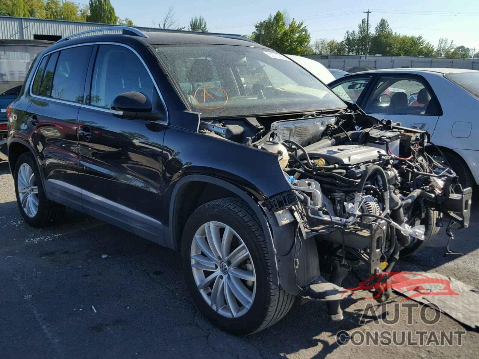 VOLKSWAGEN TIGUAN S 2016 - WVGBV7AX9GW575831