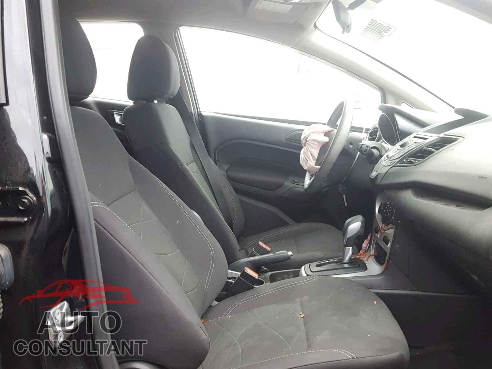FORD FIESTA 2015 - 3FADP4EJ1FM157263