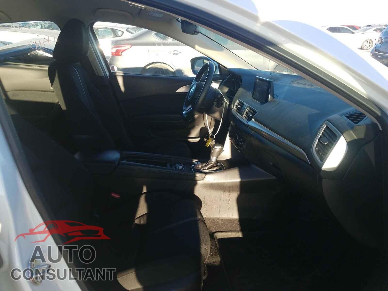 MAZDA 3 2017 - JM1BN1L74H1130295
