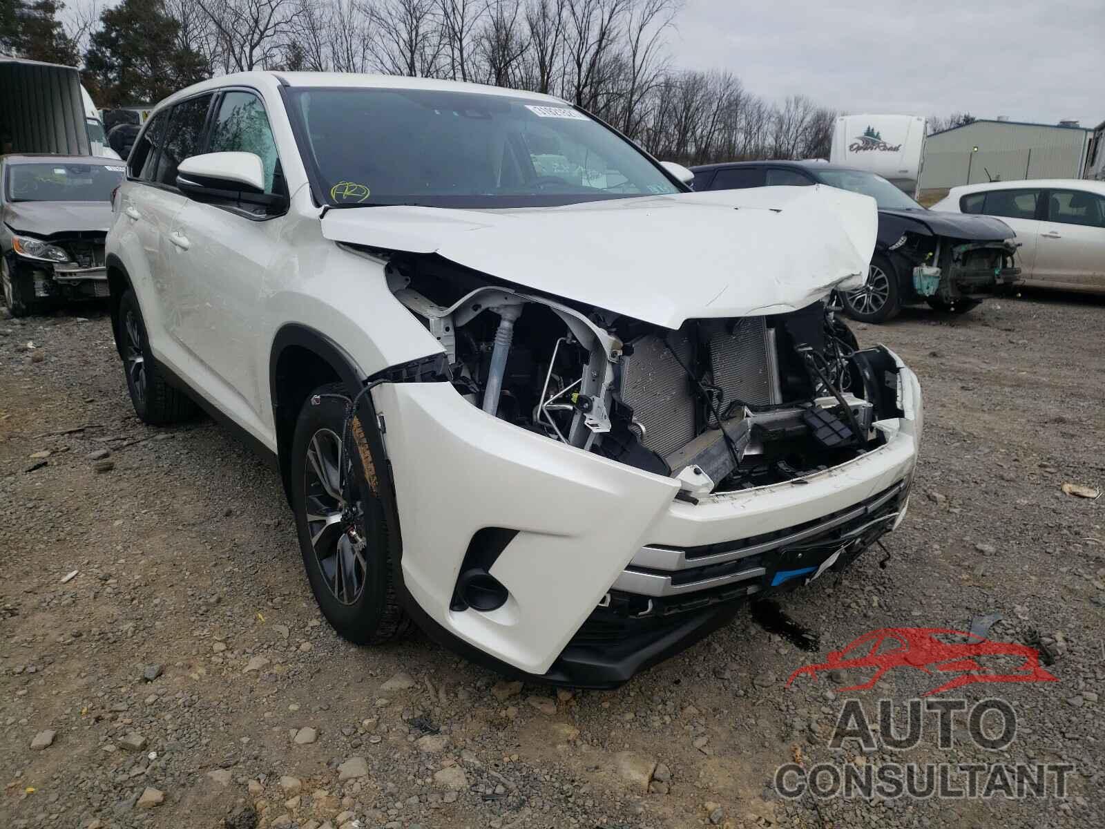 TOYOTA HIGHLANDER 2019 - 5TDBZRFH2KS942616