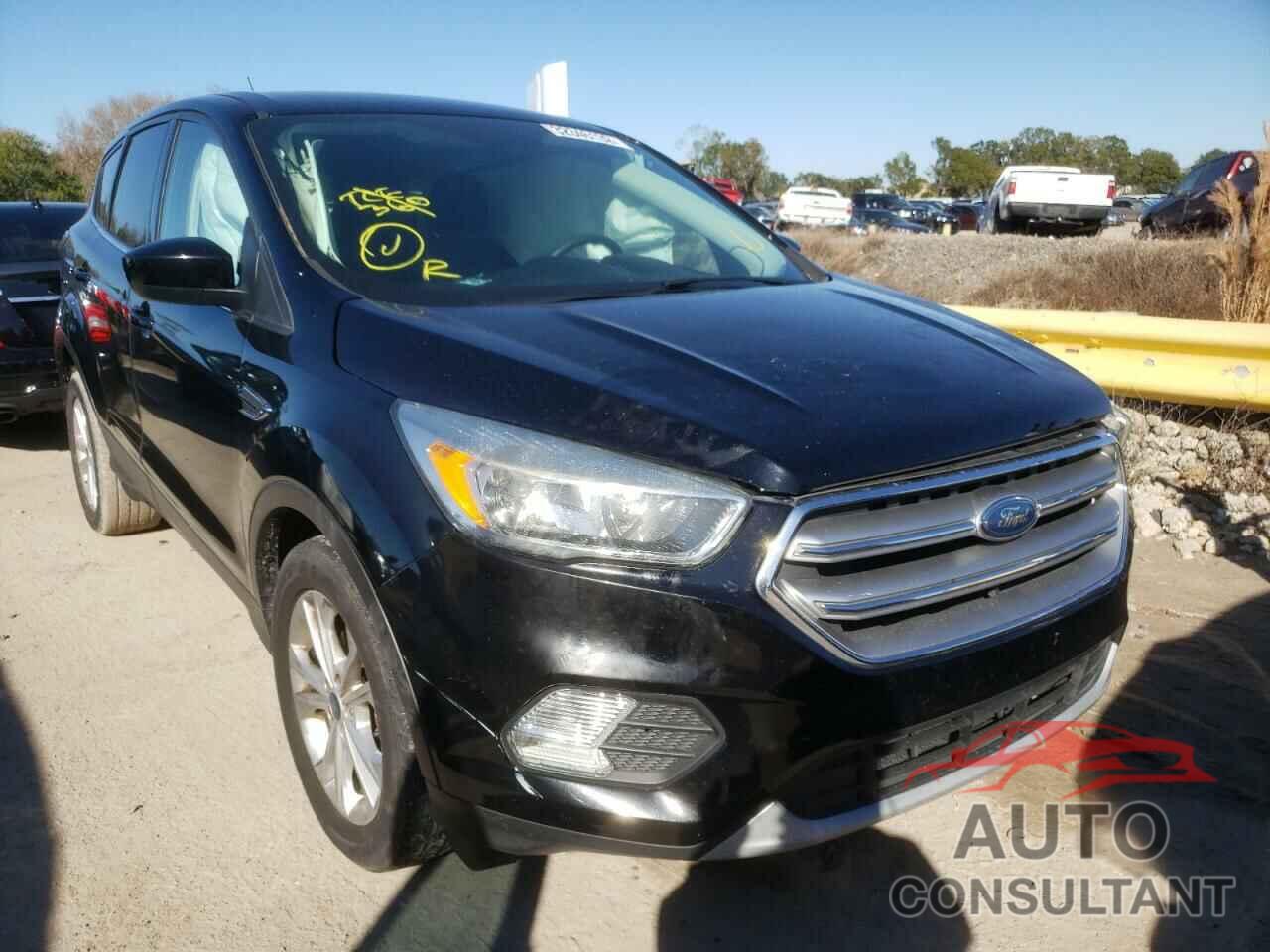 FORD ESCAPE 2017 - 1FMCU0G90HUA53206