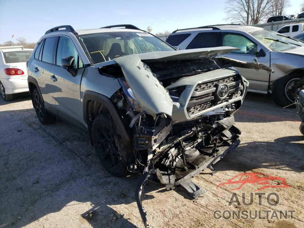 TOYOTA RAV4 2020 - 2T3J1RFV4LC085175