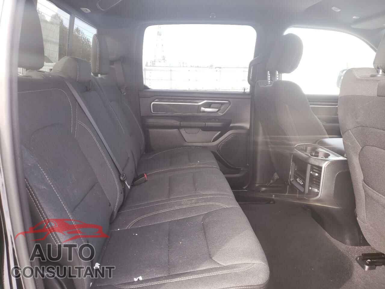 RAM 1500 2019 - 1C6SRFFT3KN569733