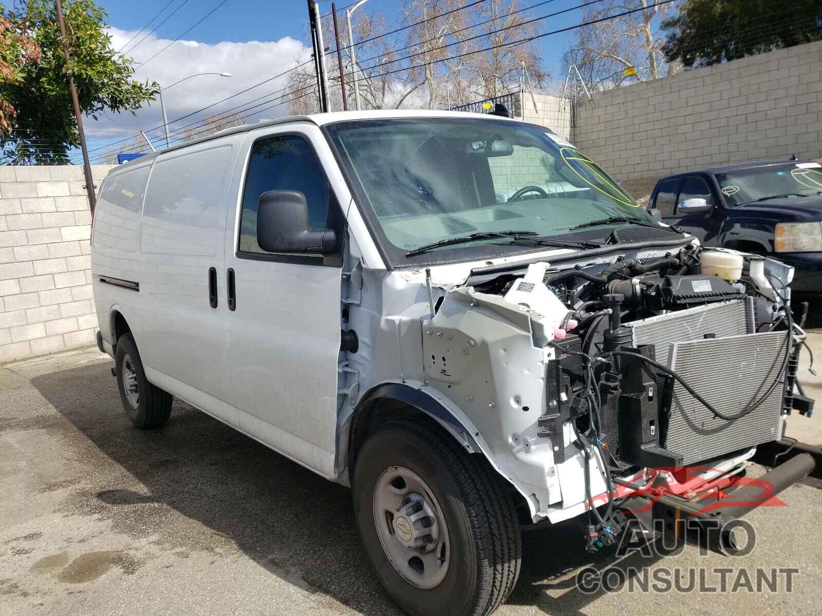 CHEVROLET EXPRESS 2020 - 1GCWGAFP5L1254947