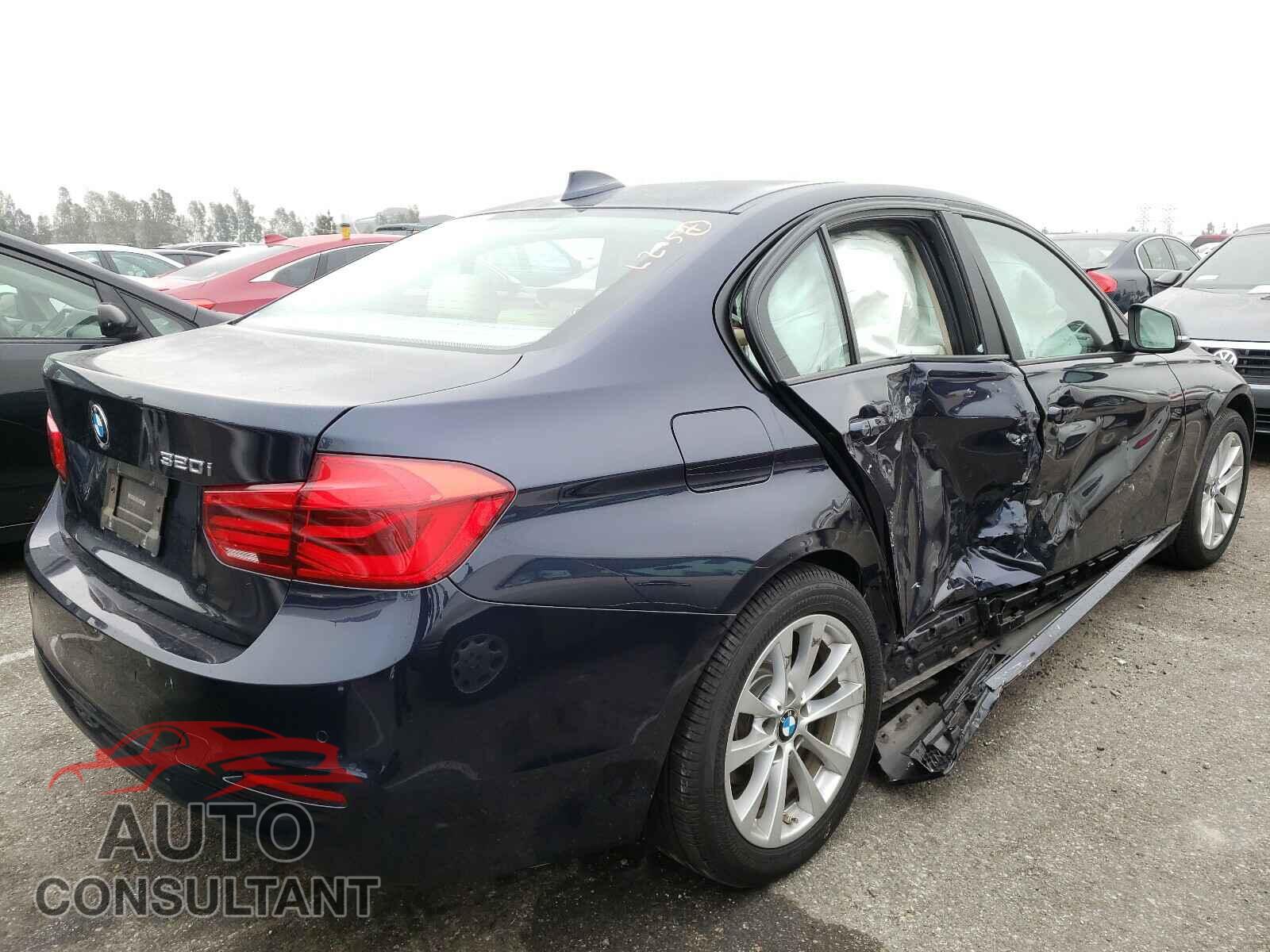 BMW 3 SERIES 2016 - WBA8E1G53GNU11995