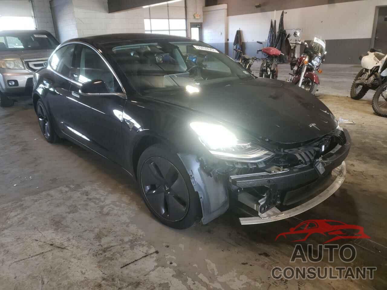 TESLA MODEL 3 2018 - 5YJ3E1EA8JF077014