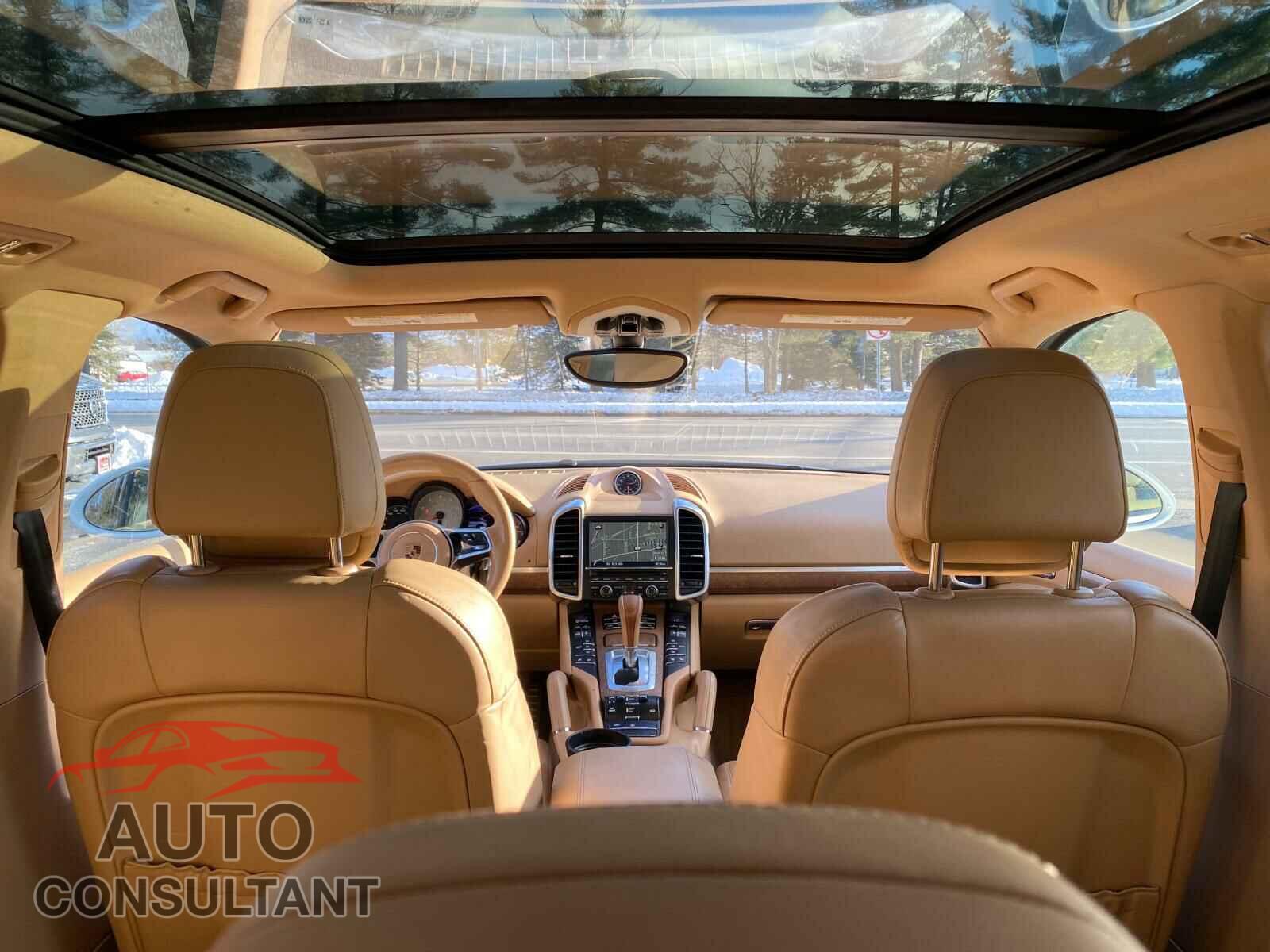 PORSCHE CAYENNE 2016 - WP1AB2A29GLA93425