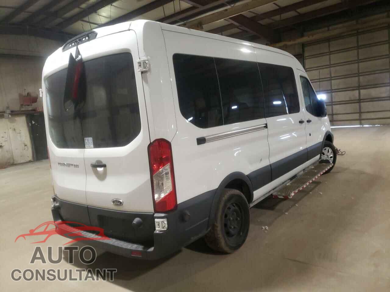 FORD TRANSIT CO 2018 - 1FTYR2CM6JKB43303