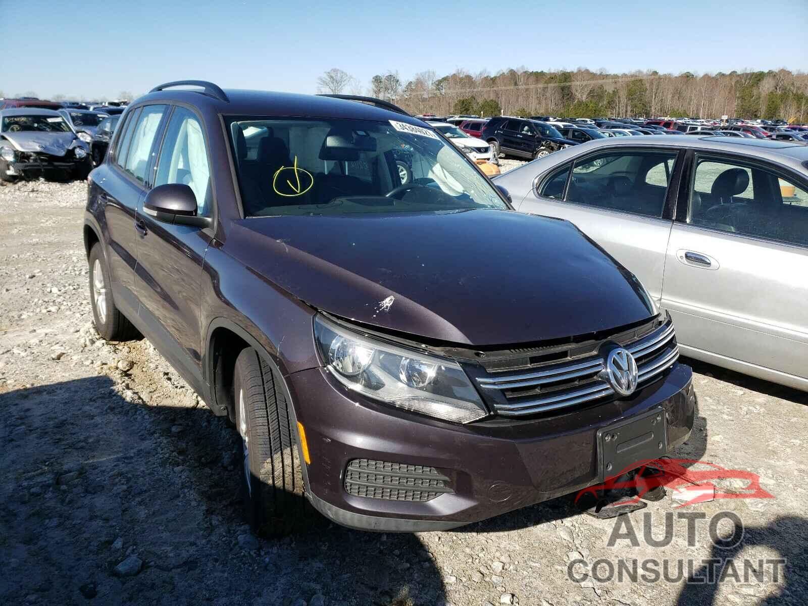 VOLKSWAGEN TIGUAN 2016 - WVGBV7AX7GW571101