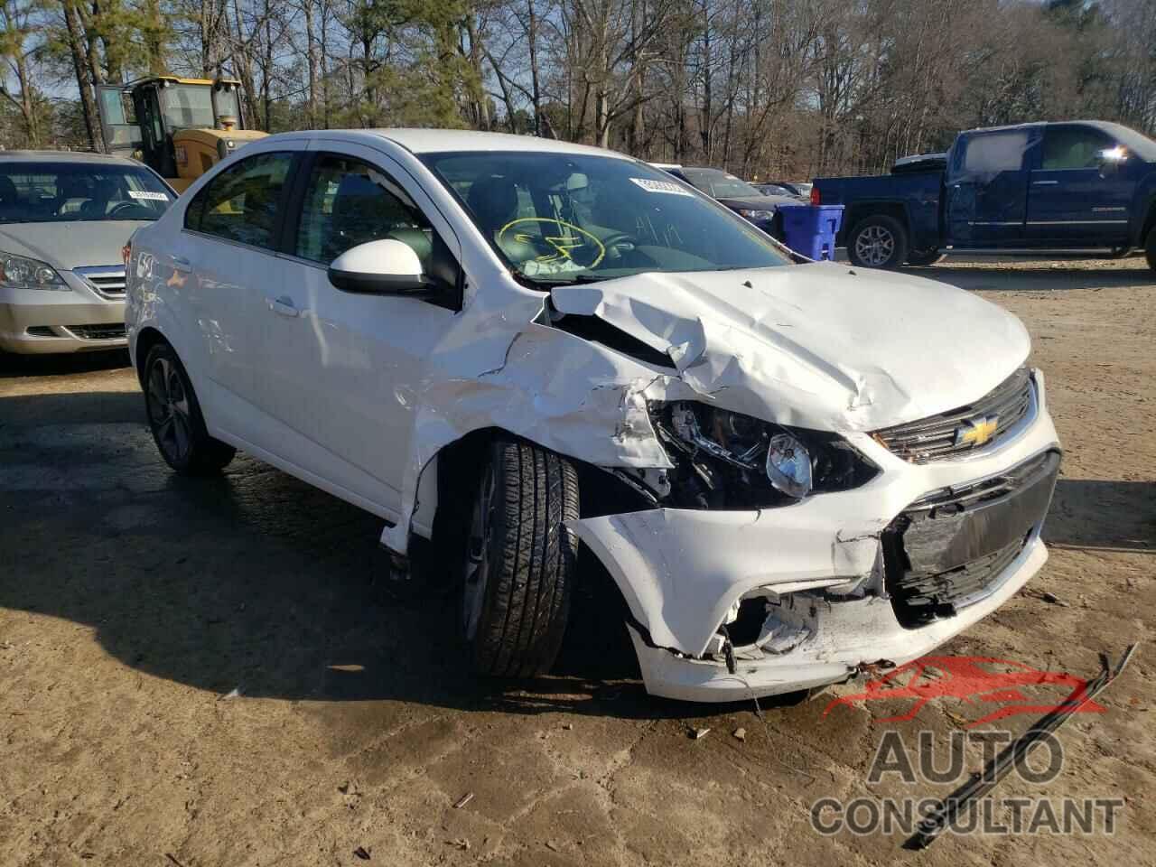 CHEVROLET SONIC 2018 - 1G1JF5SB1J4107821