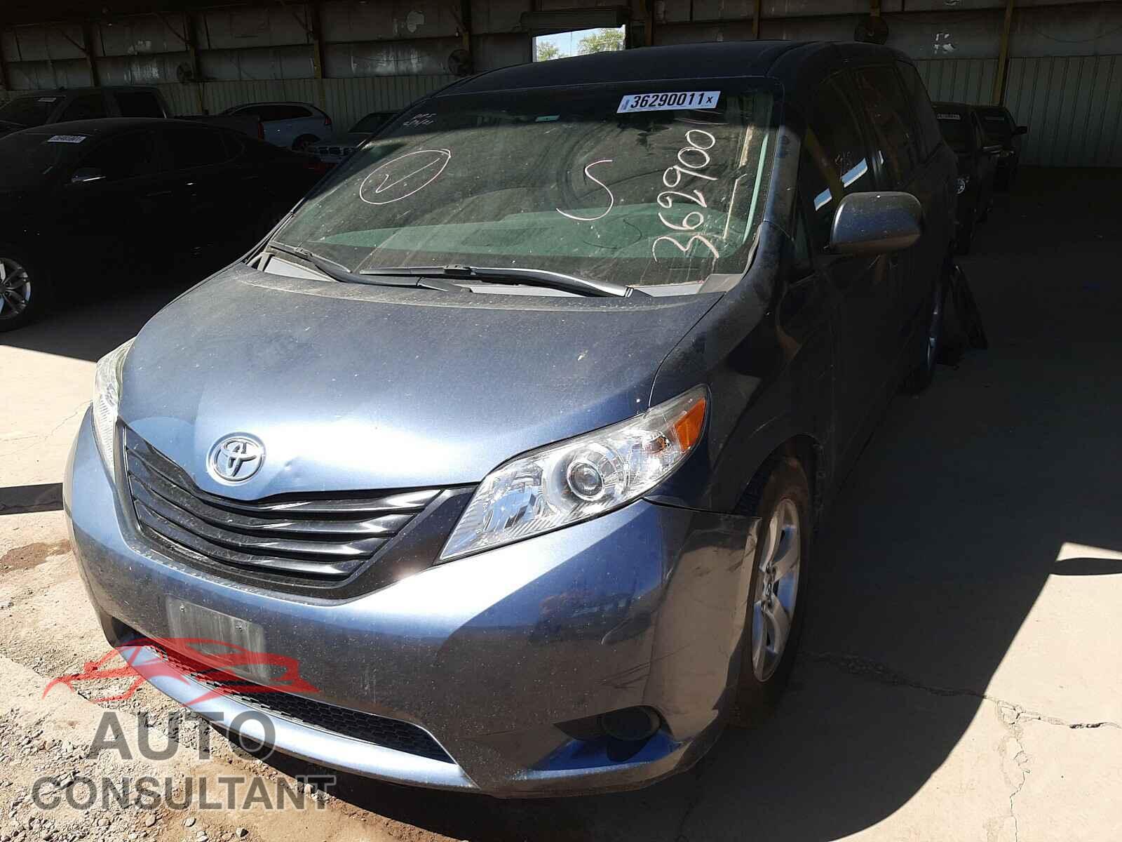 TOYOTA SIENNA 2017 - 5TDZZ3DC7HS877208