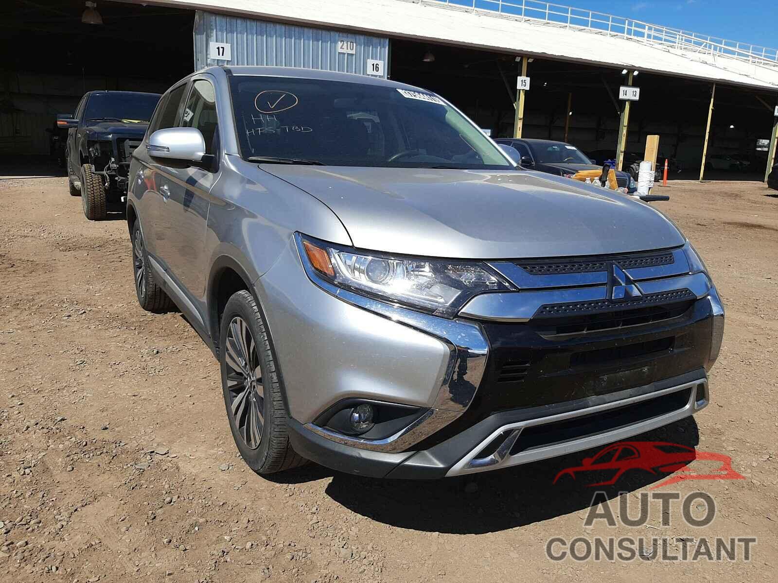 MITSUBISHI OUTLANDER 2019 - JA4AD3A37KZ034612