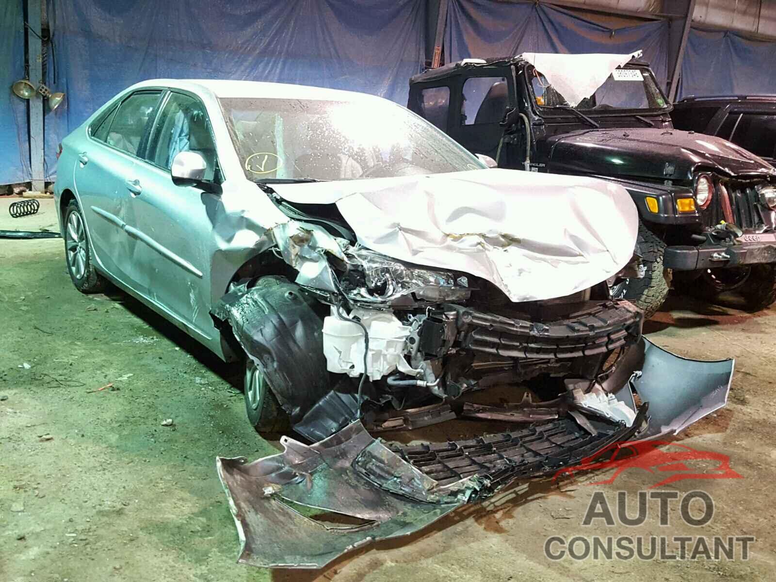 TOYOTA CAMRY 2016 - 4T4BF1FK7GR552637
