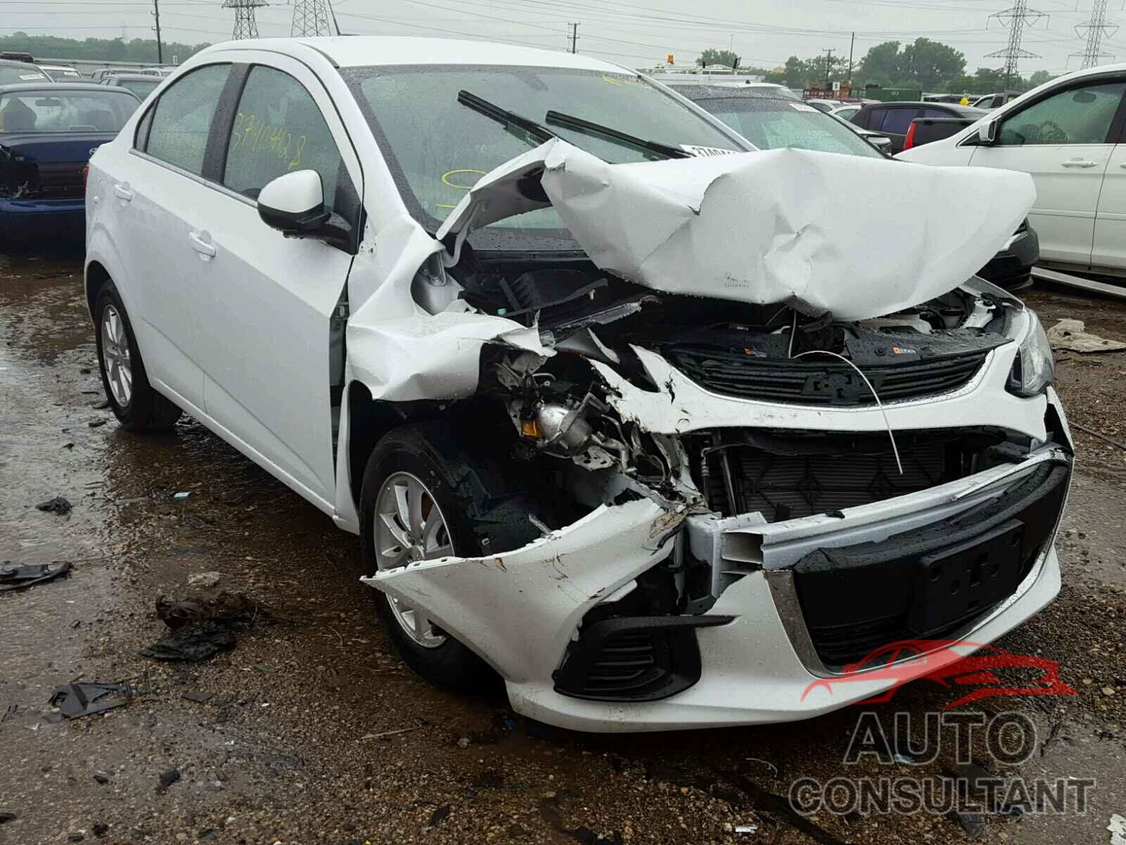 CHEVROLET SONIC 2017 - 1G1JD5SH6H4173348